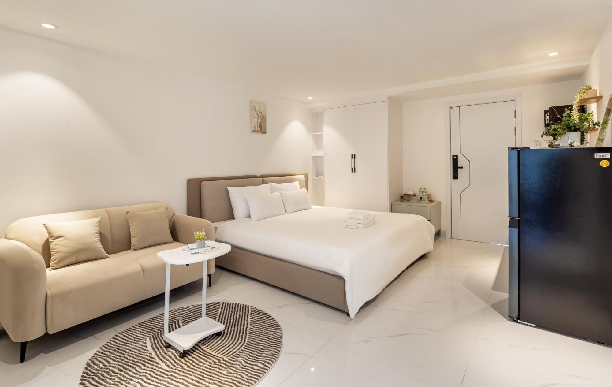 Hotel The Royal Sky - Phu My Hung