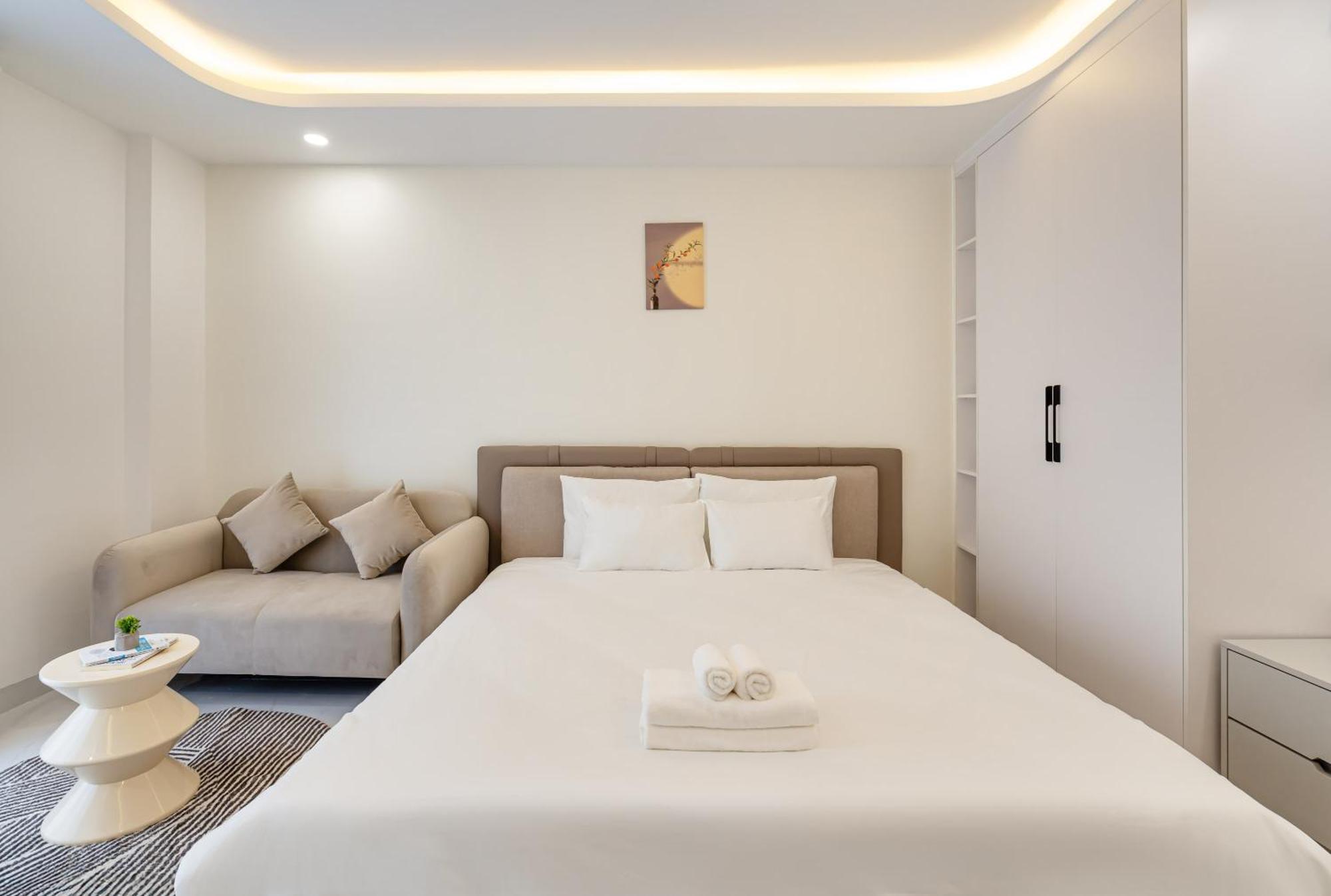 The Royal Sky - Phu My Hung 2*